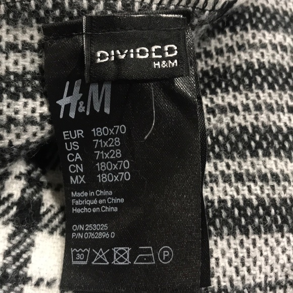DIVIDED BY H&M WOMEN'S PLAID SCARF - Picture 4 of 4